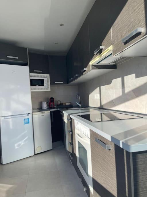 Soleado Y Luminoso Apartamento فوينخيرولا المظهر الخارجي الصورة
