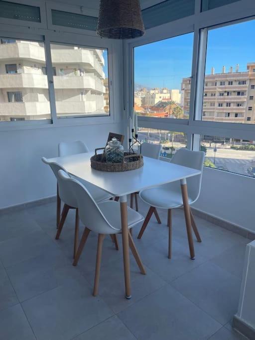 Soleado Y Luminoso Apartamento فوينخيرولا المظهر الخارجي الصورة