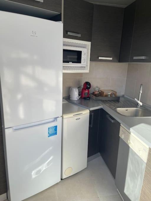 Soleado Y Luminoso Apartamento فوينخيرولا المظهر الخارجي الصورة
